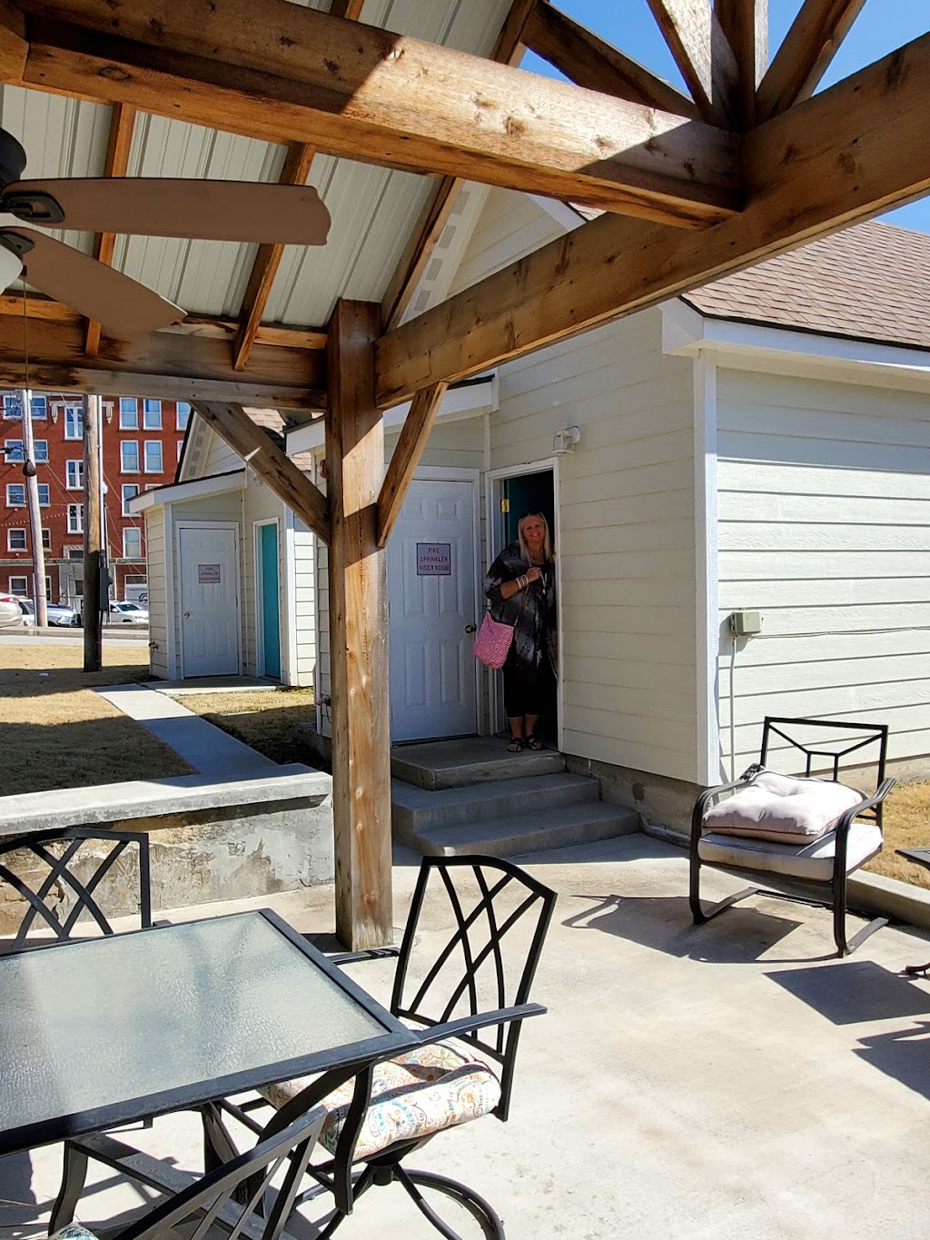 Prairie Cottage | 127 W Main St, Pawhuska, OK 74056, USA | Phone: (918) 287-1026