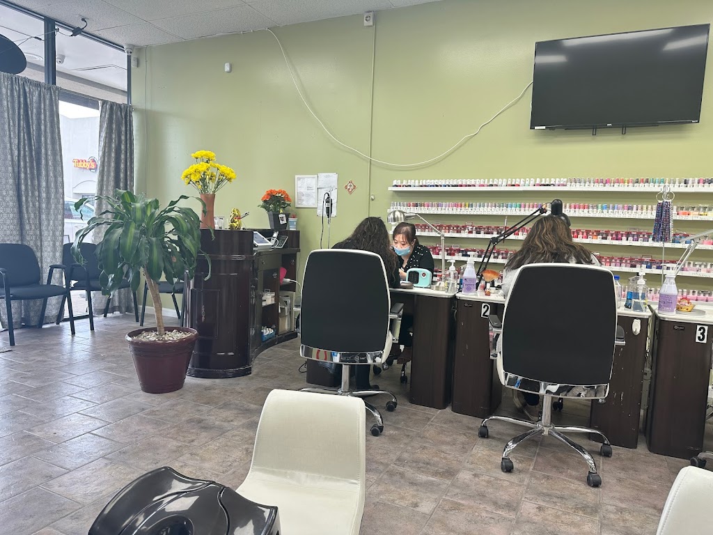 California Nails & Spa | 6339 Haggerty Rd, West Bloomfield Township, MI 48322, USA | Phone: (248) 956-7622