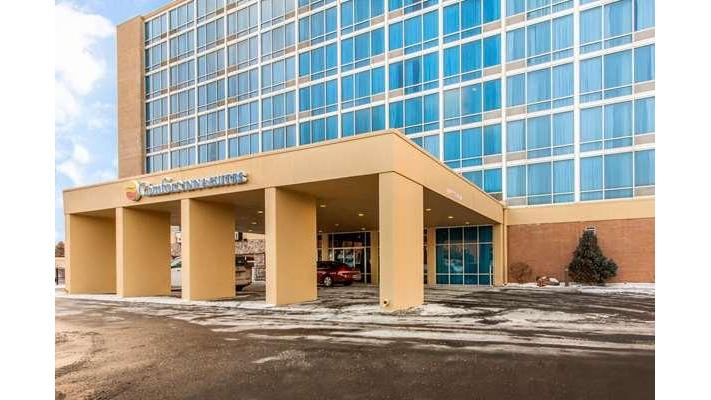 Comfort Inn & Suites Omaha Central | 7007 Grover St, Omaha, NE 68106, USA | Phone: (531) 213-4085