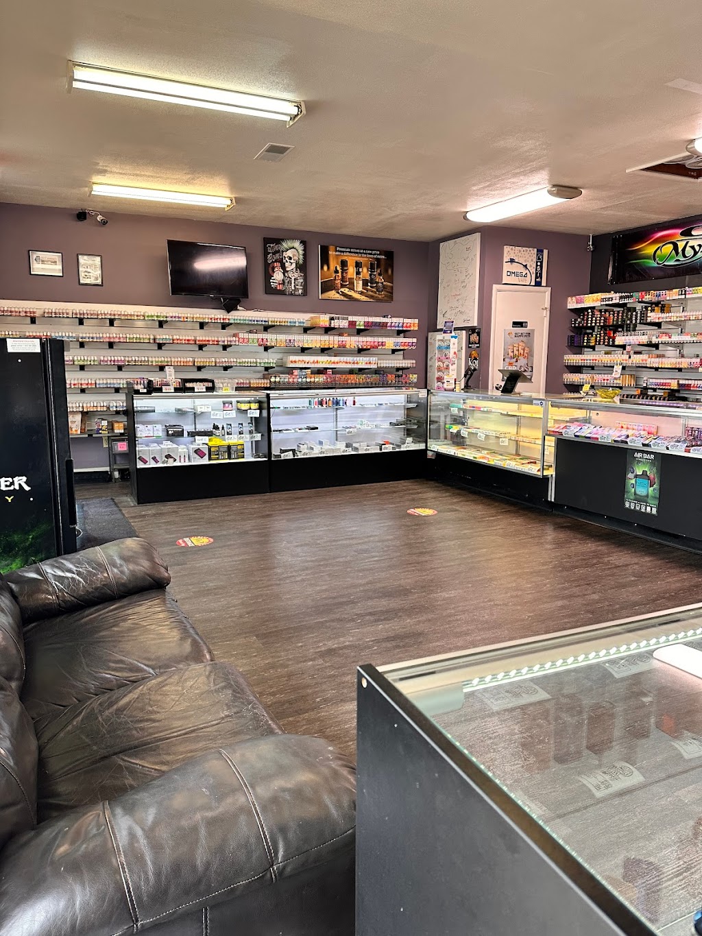 Mystic Vapes | 1999 Vandalia St, Collinsville, IL 62234, USA | Phone: (618) 520-8440