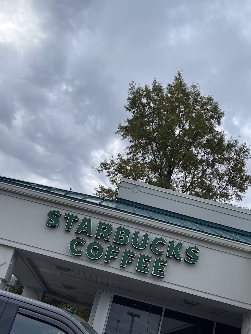 Starbucks | 1596 Union Tpke, North New Hyde Park, NY 11040, USA | Phone: (718) 831-1323