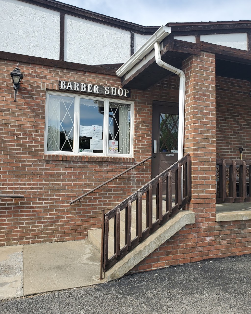 Wilsons Barbershop | 2816 Wilmington Rd, New Castle, PA 16105, USA | Phone: (724) 674-1590