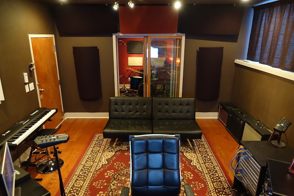 F5 SoundHouse | 2543 Nicollet Ave, Minneapolis, MN 55404, USA | Phone: (612) 454-6935