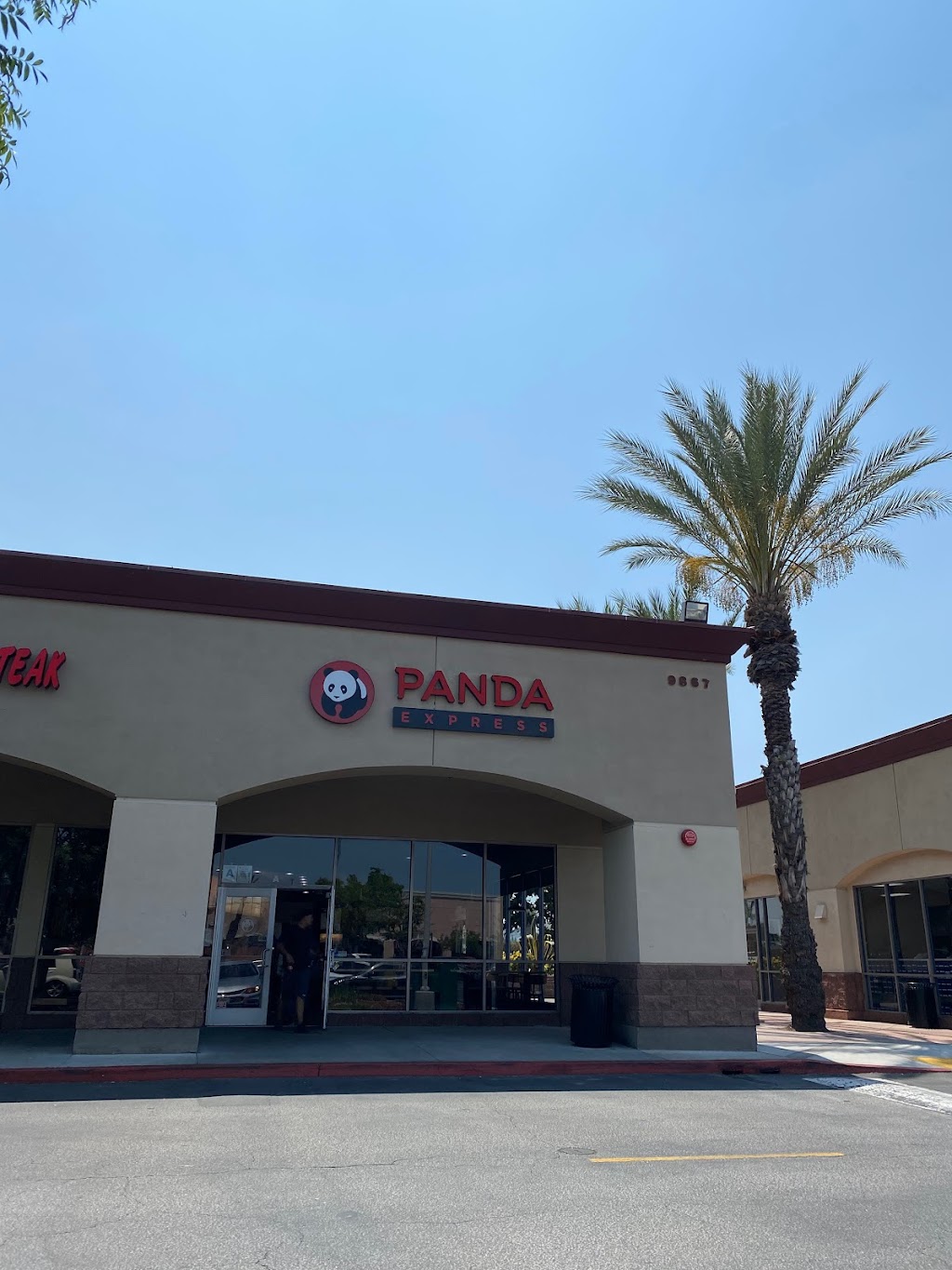 Panda Express | 9867 Magnolia Ave Suite A, Riverside, CA 92503, USA | Phone: (951) 343-8948