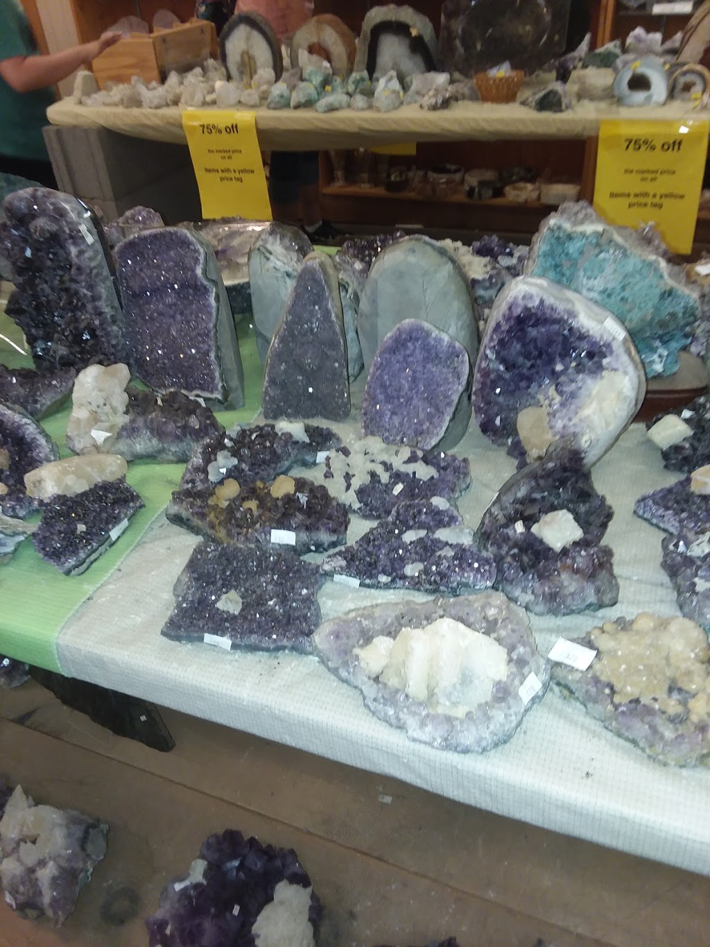 Pikes Peak Rock Shop | 4495 Fountain Ave, Cascade, CO 80809, USA | Phone: (719) 684-9472