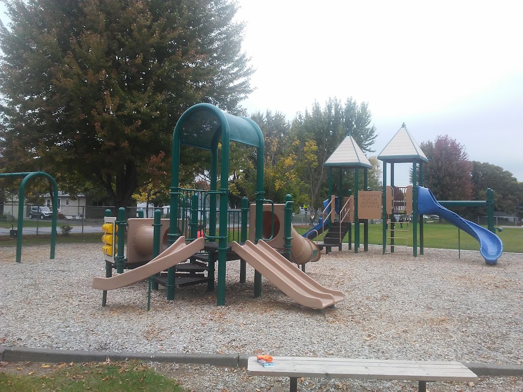 Spruce Park | 1311 7th Ave S, South St Paul, MN 55075, USA | Phone: (651) 306-3690