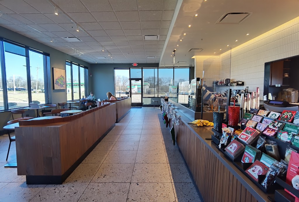 Starbucks | 22W151 Butterfield Rd, Glen Ellyn, IL 60137, USA | Phone: (331) 269-1765