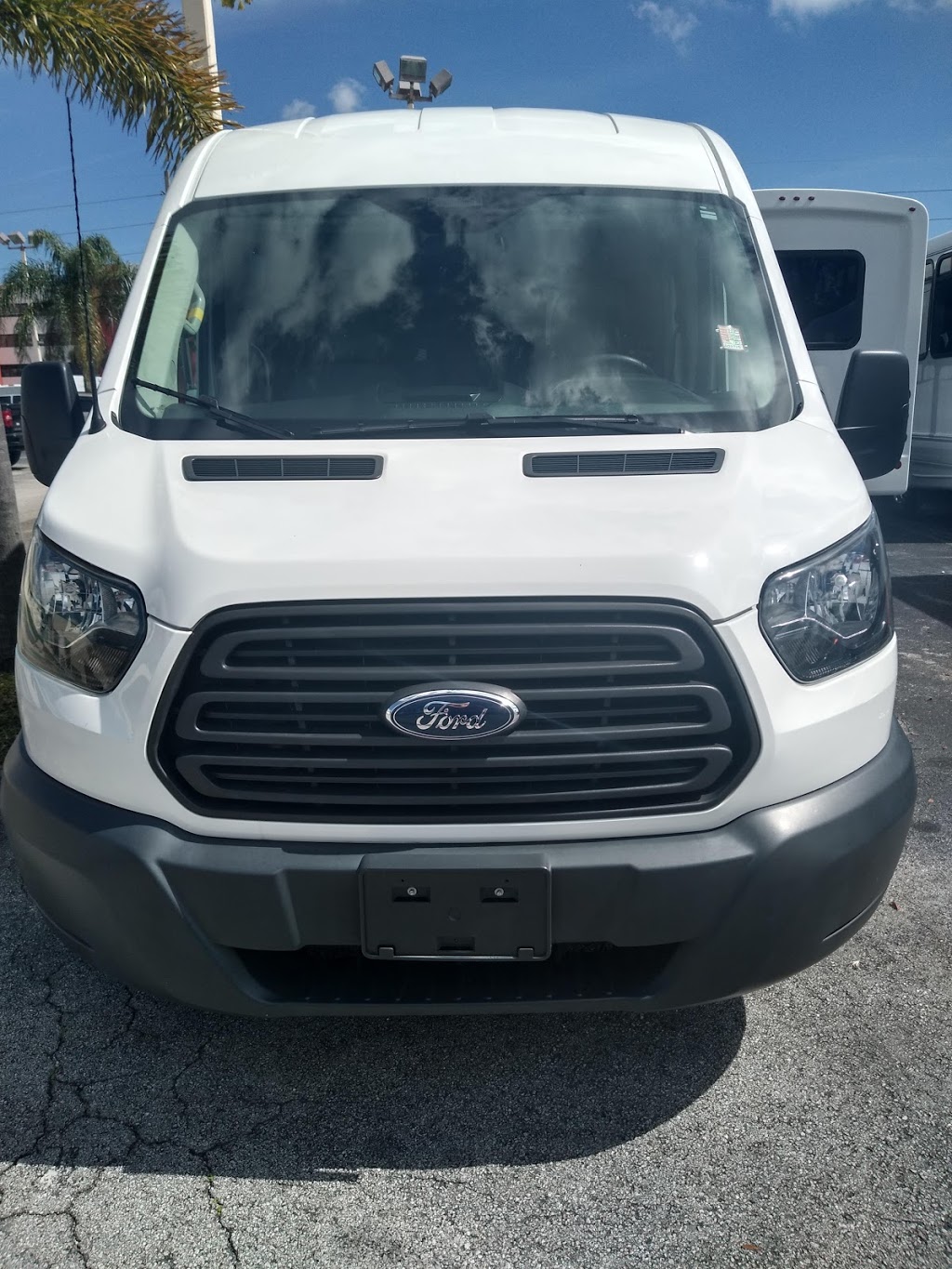 Lehman Leasing Van, Truck, and Bus Sales | 20950 NW 2nd Ave, Miami, FL 33169, USA | Phone: (305) 654-6300