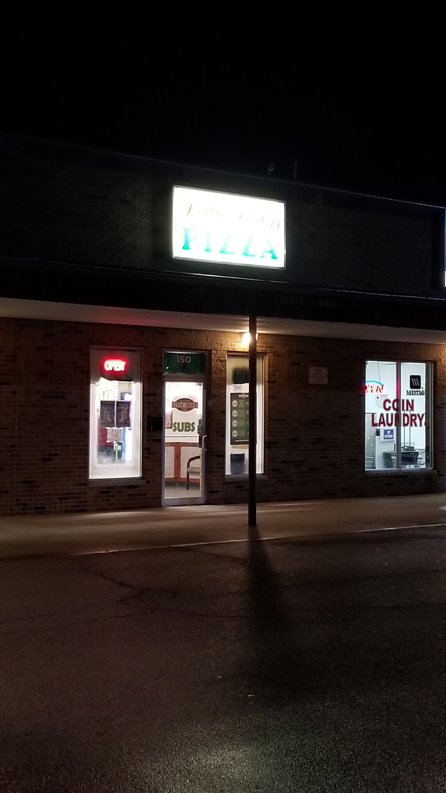 Carlinville Plaza Shopping Center | 5 Carlinville Plaza, Carlinville, IL 62626, USA | Phone: (217) 854-3029