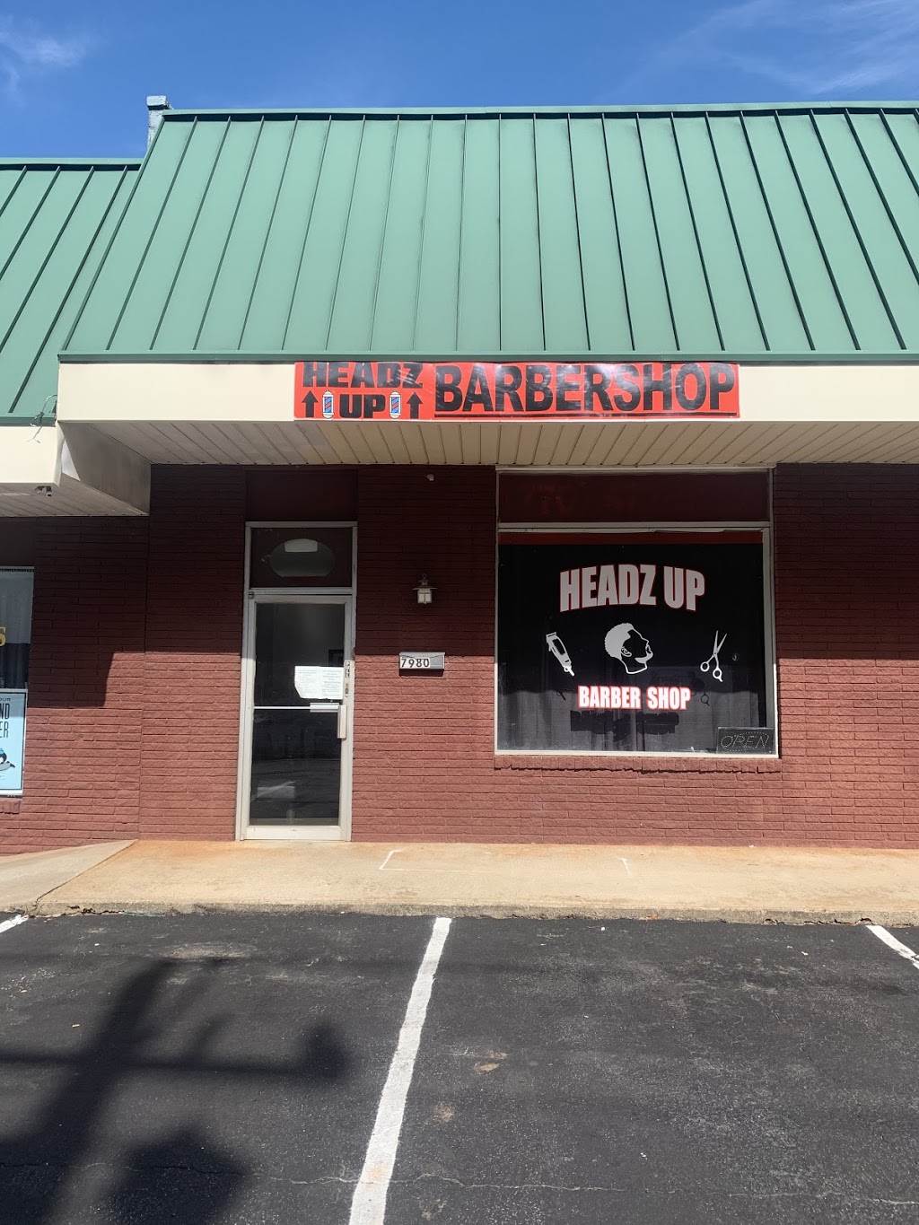 Headz Up Barber Shop | 7980 N Main St, Jonesboro, GA 30236, USA | Phone: (770) 731-8373
