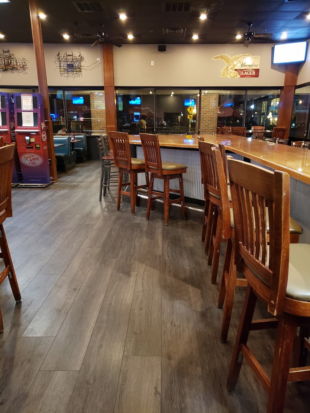 Berds Grill & Bar | 500 Wessel Dr, Fairfield, OH 45014, USA | Phone: (513) 805-7250