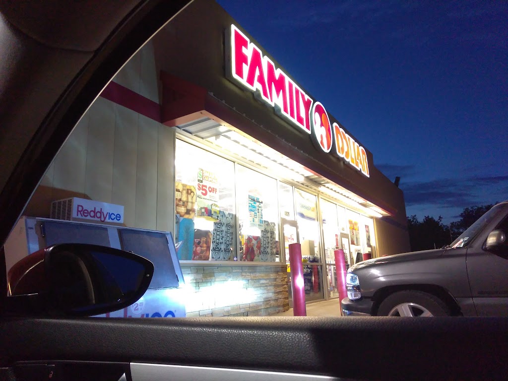 Family Dollar | 4025 Pioneer Rd, Balch Springs, TX 75180, USA | Phone: (972) 677-4991