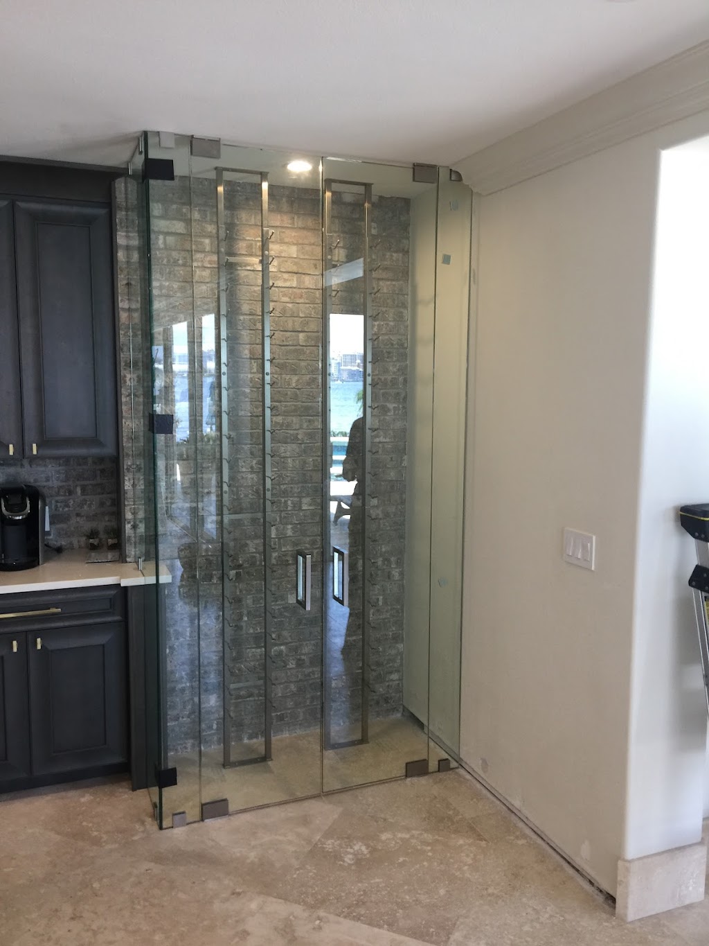 Andrews Glass Services Llc | 1631 W University Pkwy, Sarasota, FL 34243, USA | Phone: (941) 224-2986