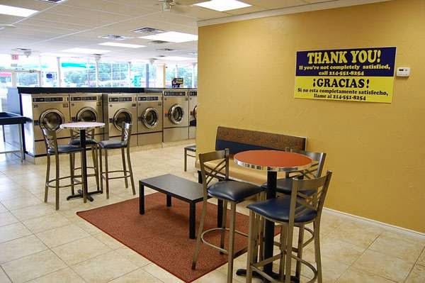 Squeaky Clean | 835 W Miller Rd, Garland, TX 75041, USA | Phone: (972) 278-8887