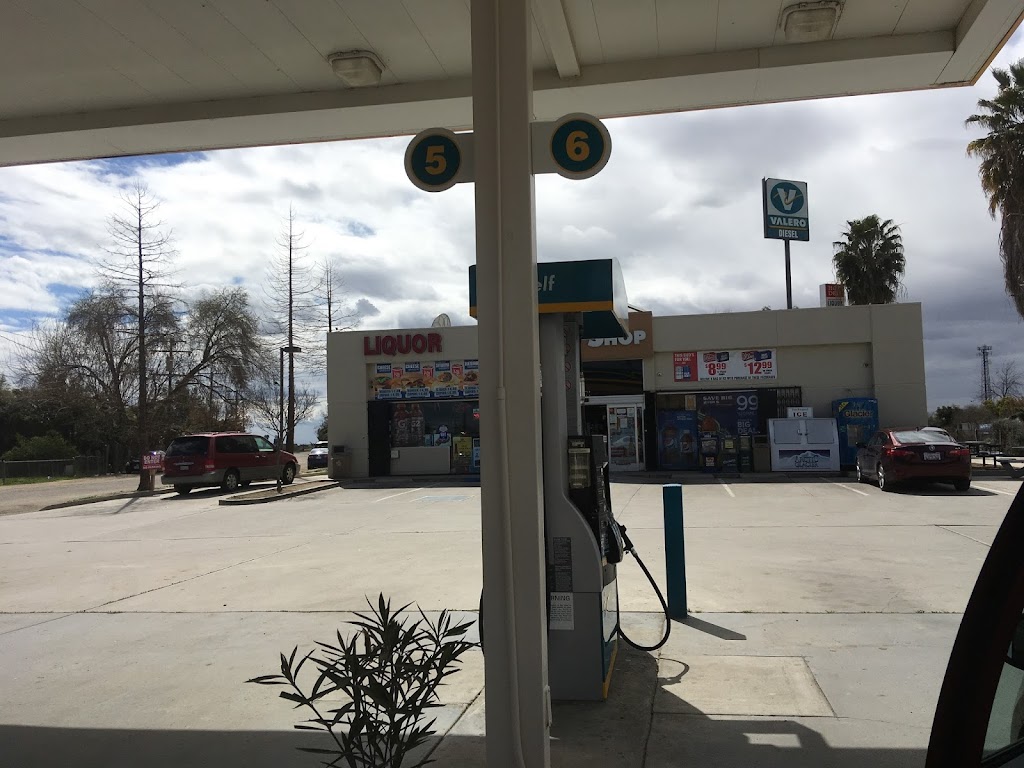 Valero | 971 S State St, Earlimart, CA 93219, USA | Phone: (210) 345-2000