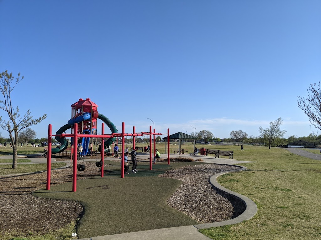 South Lakes Park | 4210 SW 119th St, Oklahoma City, OK 73173, USA | Phone: (405) 297-2756