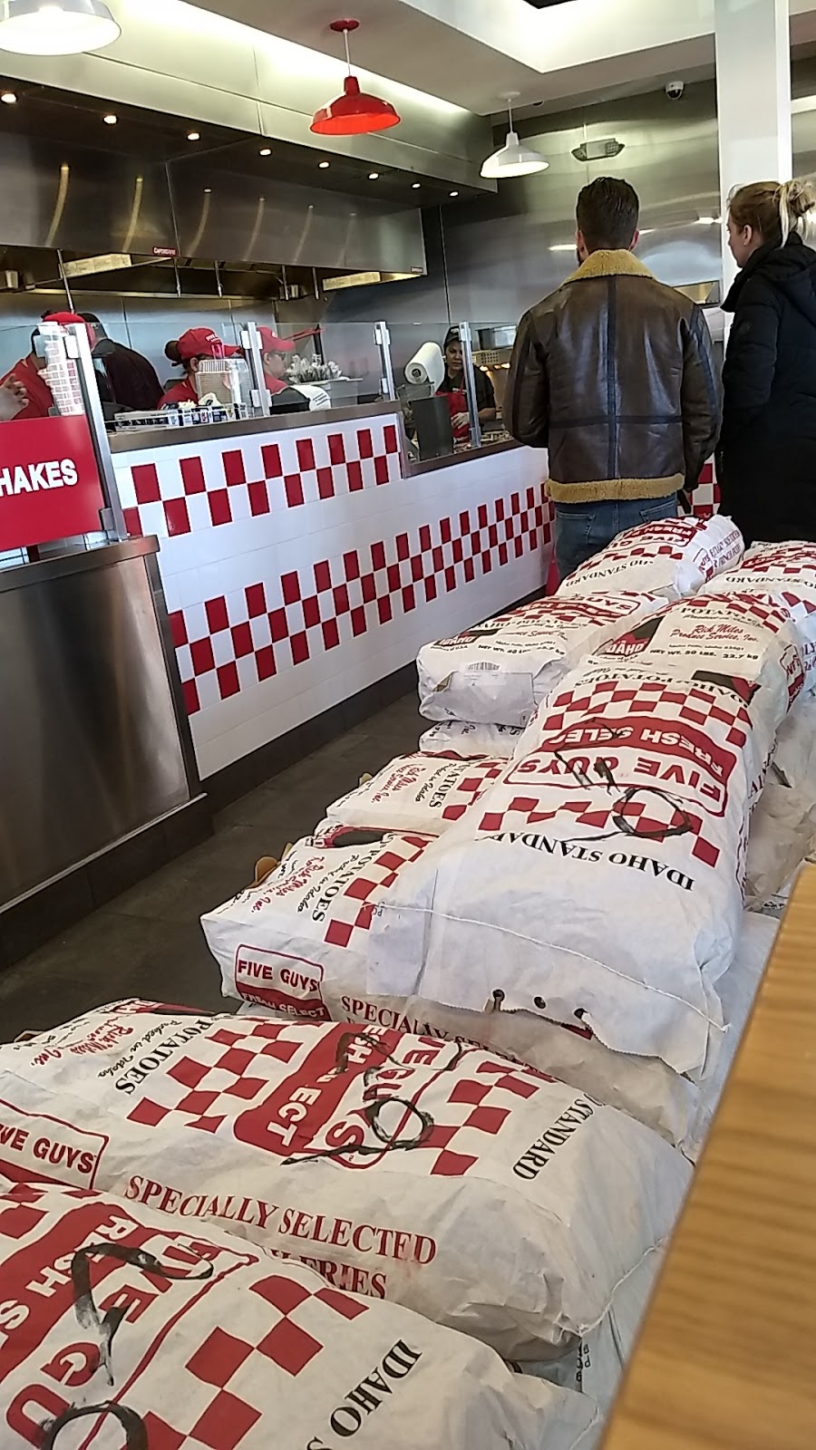 Five Guys | 3525 Richmond Hwy, Alexandria, VA 22305, USA | Phone: (703) 706-9547