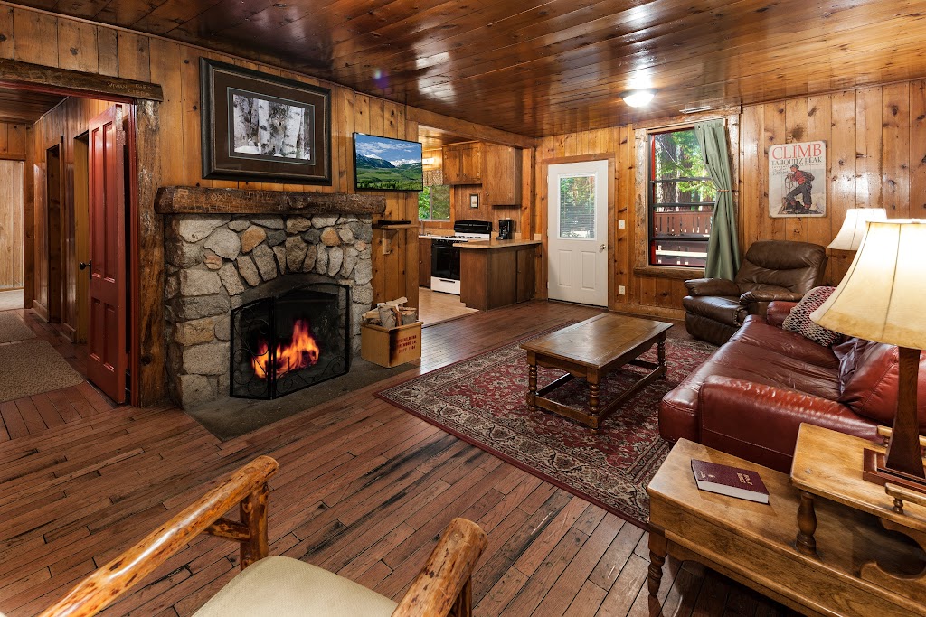 Idyllwild Inn | 54300 Village Center Dr, Idyllwild-Pine Cove, CA 92549, USA | Phone: (951) 659-2552