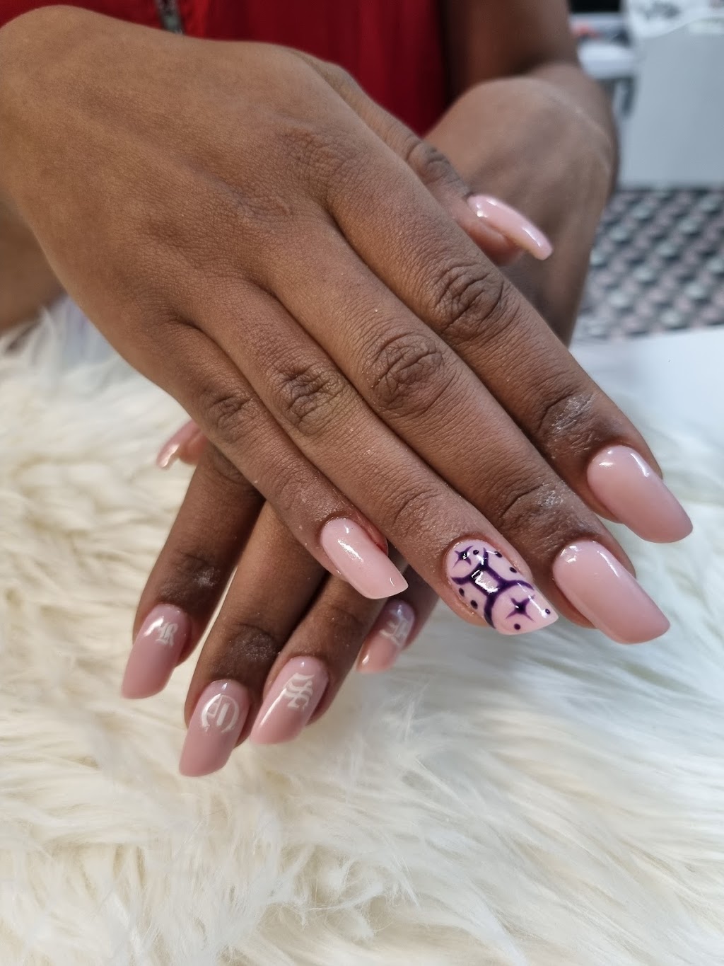 Amsterdam Nail Art Studio - Centraal Station | Stationsplein 33B Amstelpassage, 1012 AA Amsterdam, Netherlands | Phone: 06 25177567