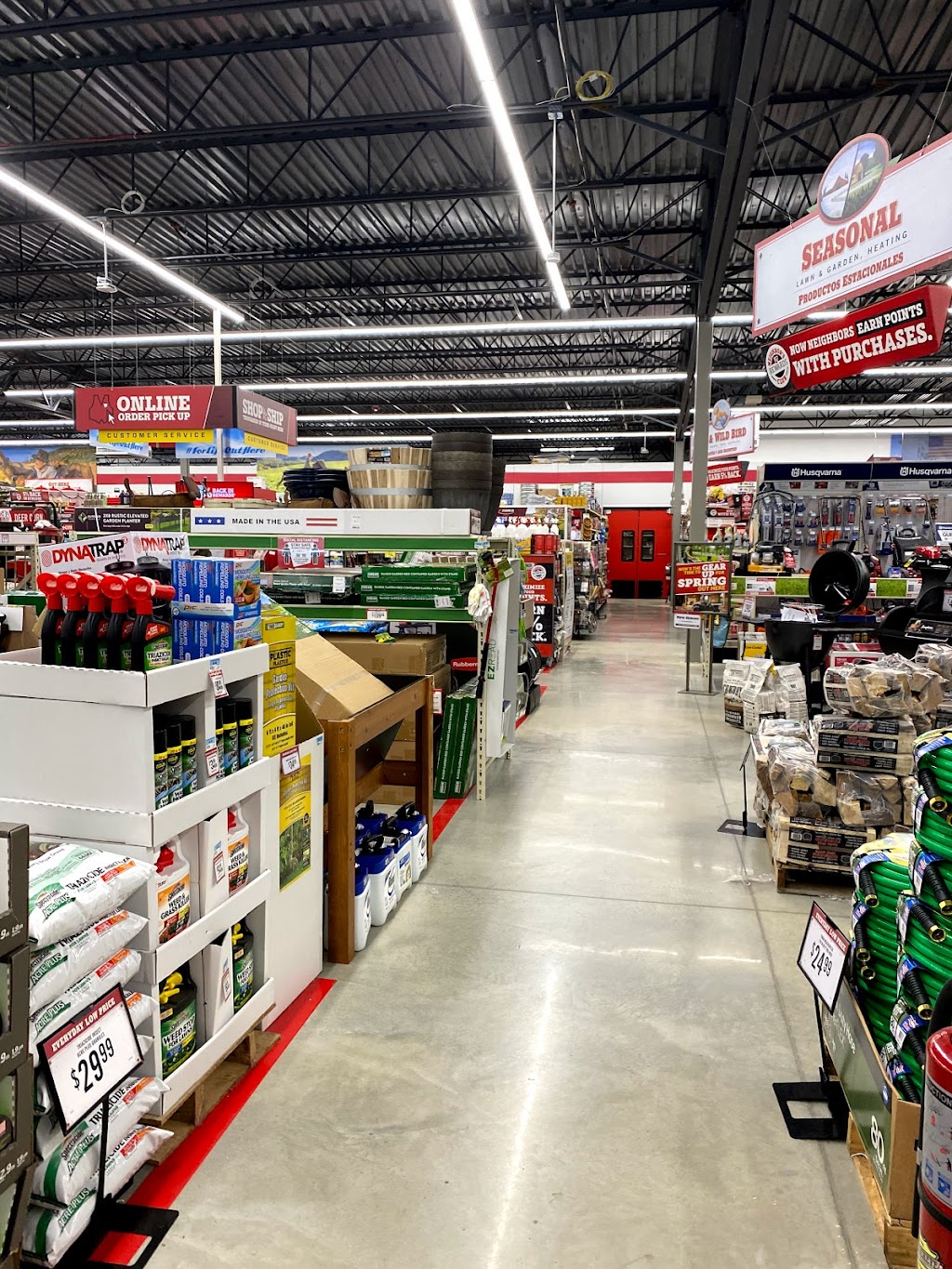 Tractor Supply Co. | 11911 W Hillsborough Ave, Tampa, FL 33635, USA | Phone: (813) 749-6621