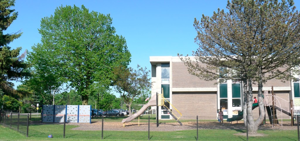 Brown Deer Elementary School | 5757 W Dean Rd, Brown Deer, WI 53223, USA | Phone: (414) 371-6800