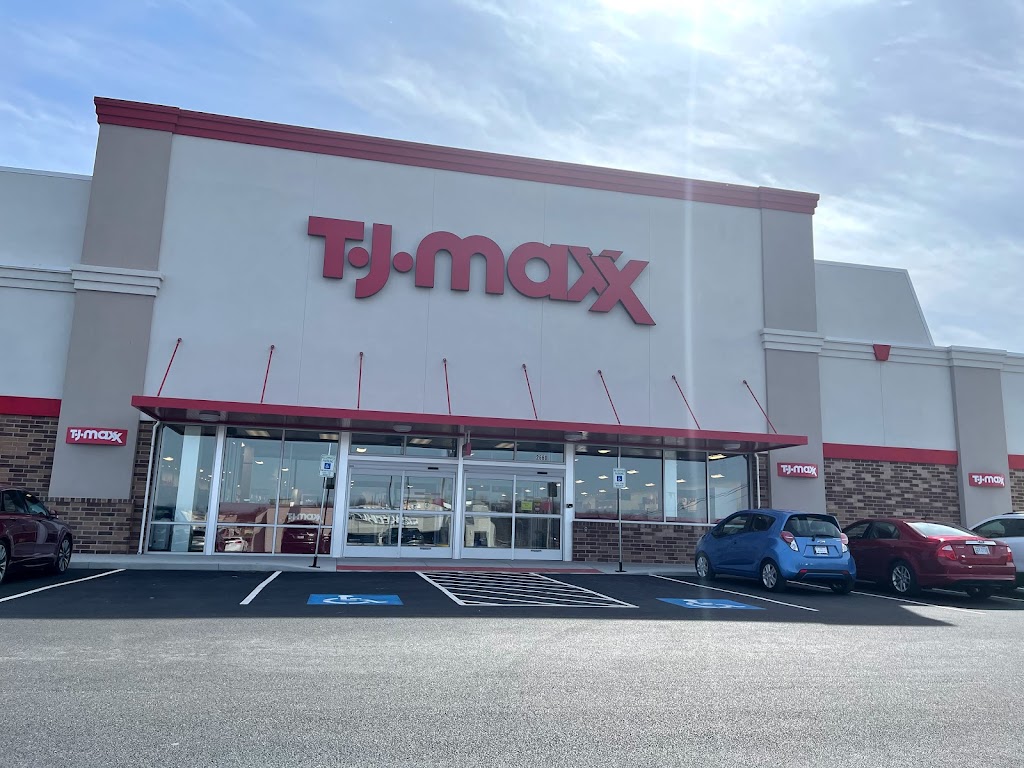 T.J. Maxx | 2642 W State St, Alliance, OH 44601, USA | Phone: (330) 829-5010