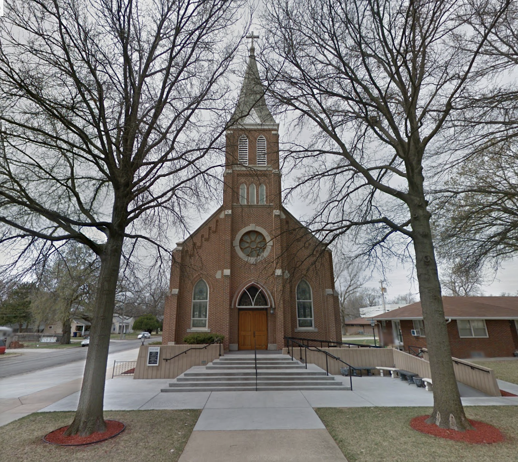 Sacred Heart Catholic Church | 419 Poplar St, Halstead, KS 67056, USA | Phone: (316) 830-2818