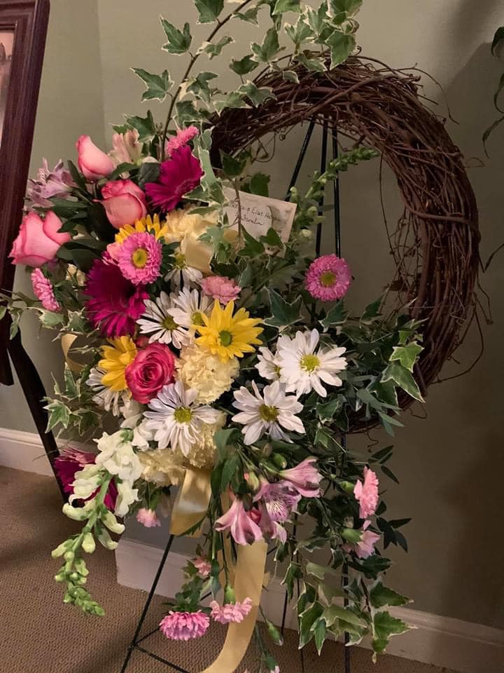 Denton Florist & Crafts | 100 E Peacock Ave, Denton, NC 27239, USA | Phone: (336) 859-8387