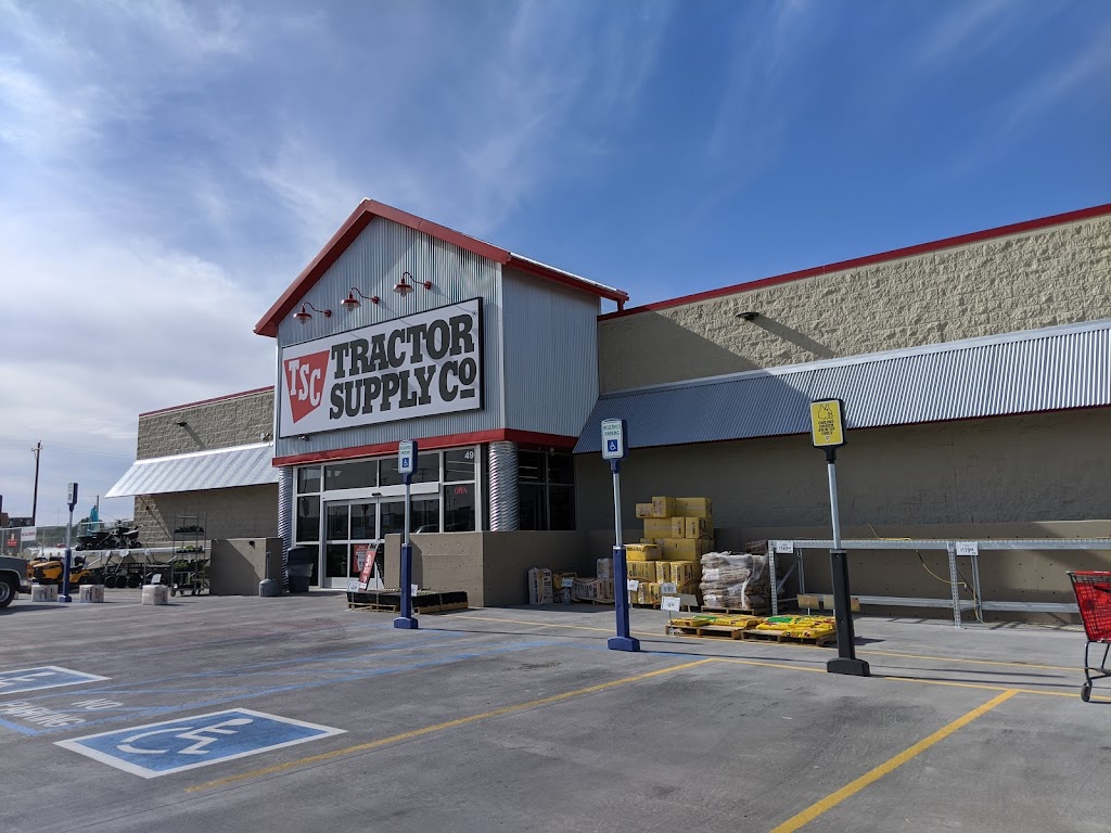 Tractor Supply Co. | 49 I-25, Belen, NM 87002, USA | Phone: (505) 864-6449