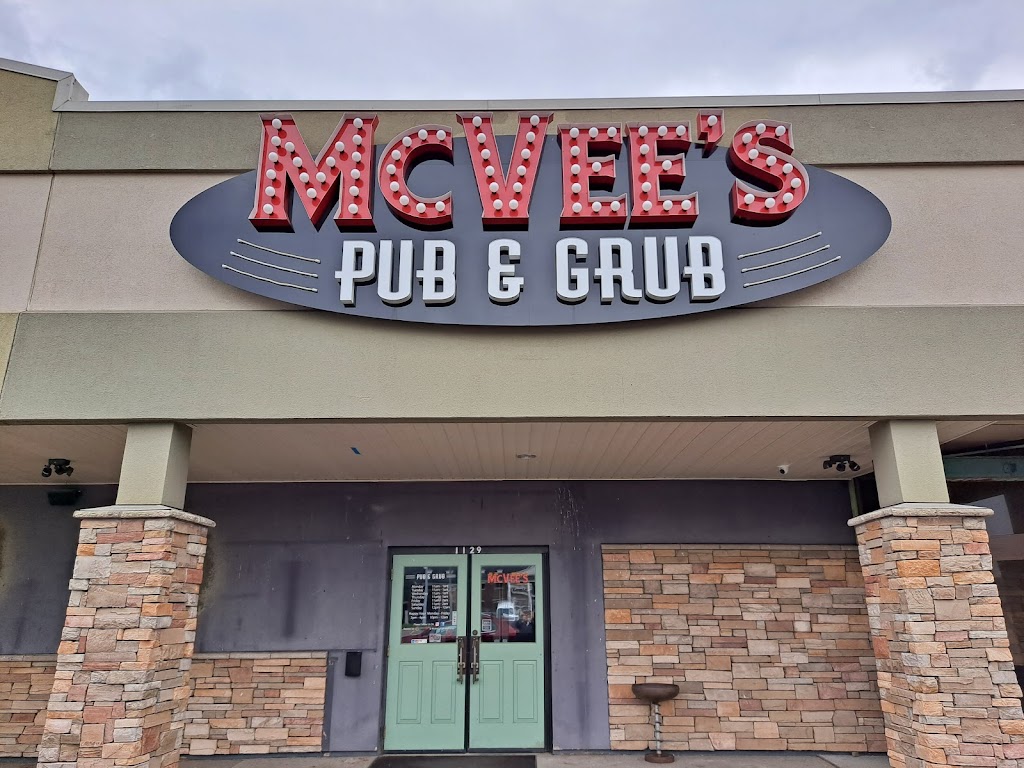 McVees Pub and Grub | 1129 E Long Lake Rd, Troy, MI 48085, USA | Phone: (248) 817-2980