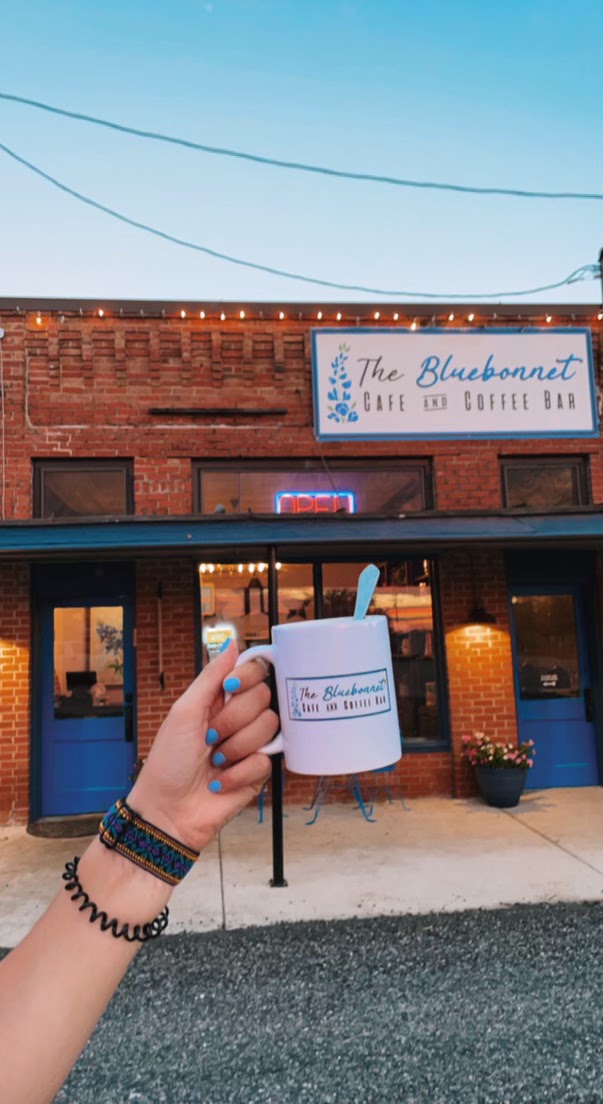 The Bluebonnet Cafe and Coffee Bar | 111 N Lee St, Valley View, TX 76272, USA | Phone: (940) 637-1022