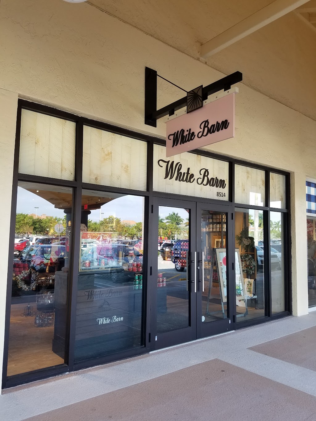 White Barn | 8514 Mills Dr, Kendall, FL 33183 | Phone: (305) 274-4733