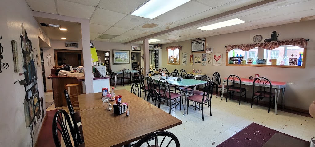 Annies Catering | 201 E Main St, Belle Plaine, MN 56011, USA | Phone: (952) 873-5558