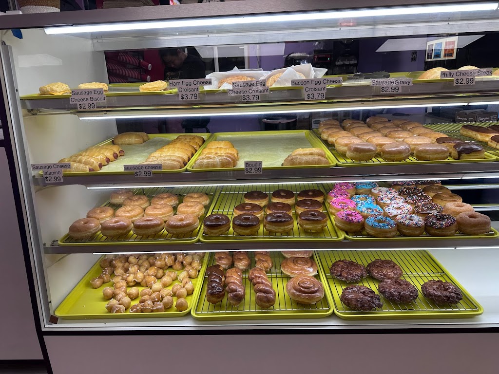 Smiley Donuts Whitehall | 22969 LA-22, Maurepas, LA 70449, USA | Phone: (225) 695-0100