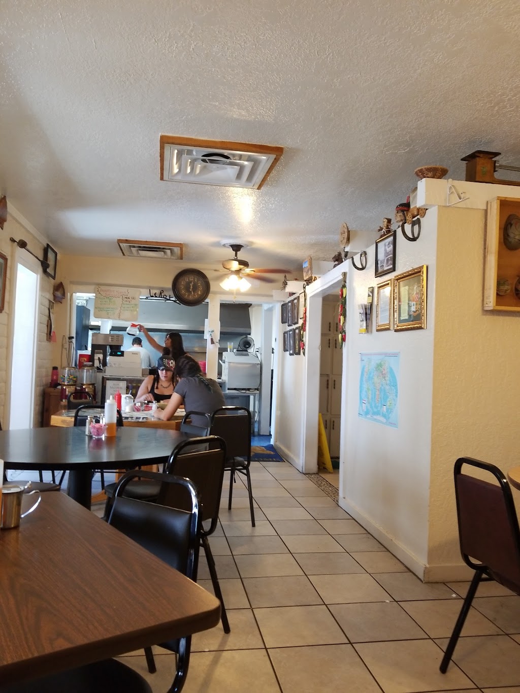 Leroys New Mexican Food | 1209 Old Coors Dr SW, Albuquerque, NM 87121 | Phone: (505) 764-0135