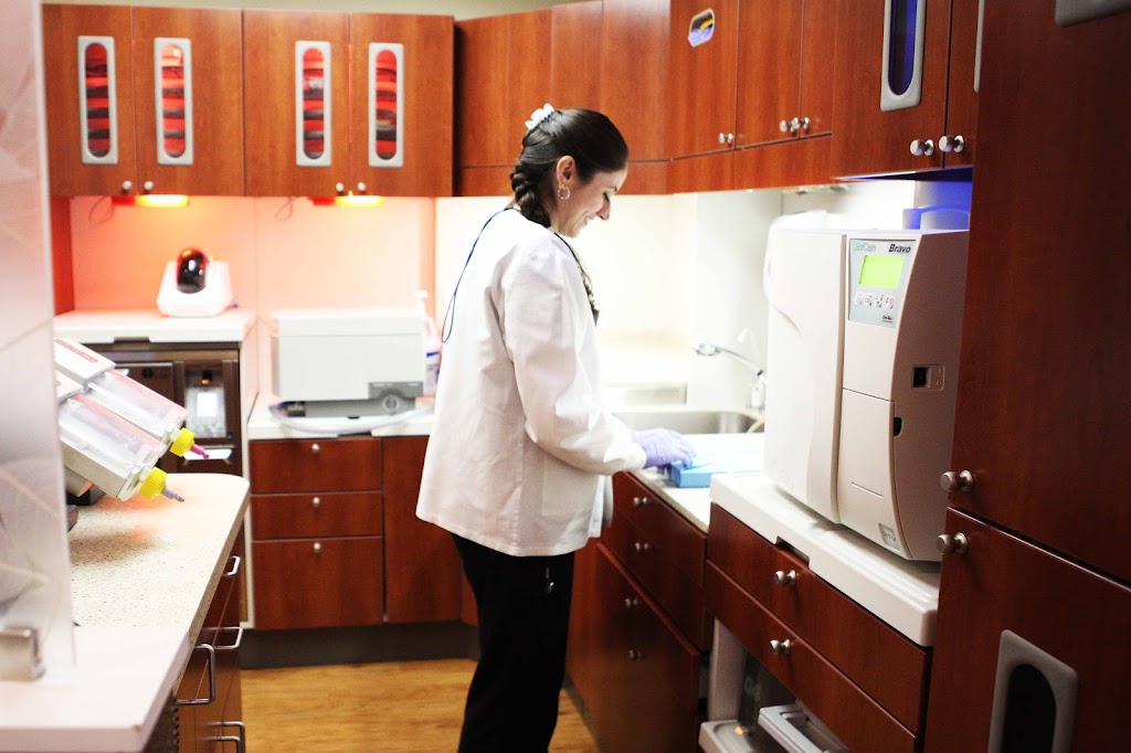 Dental Arts of Hackensack, P.C. / Adelfi E. Molina, DDS | 176 Summit Ave, Hackensack, NJ 07601, USA | Phone: (201) 525-0202