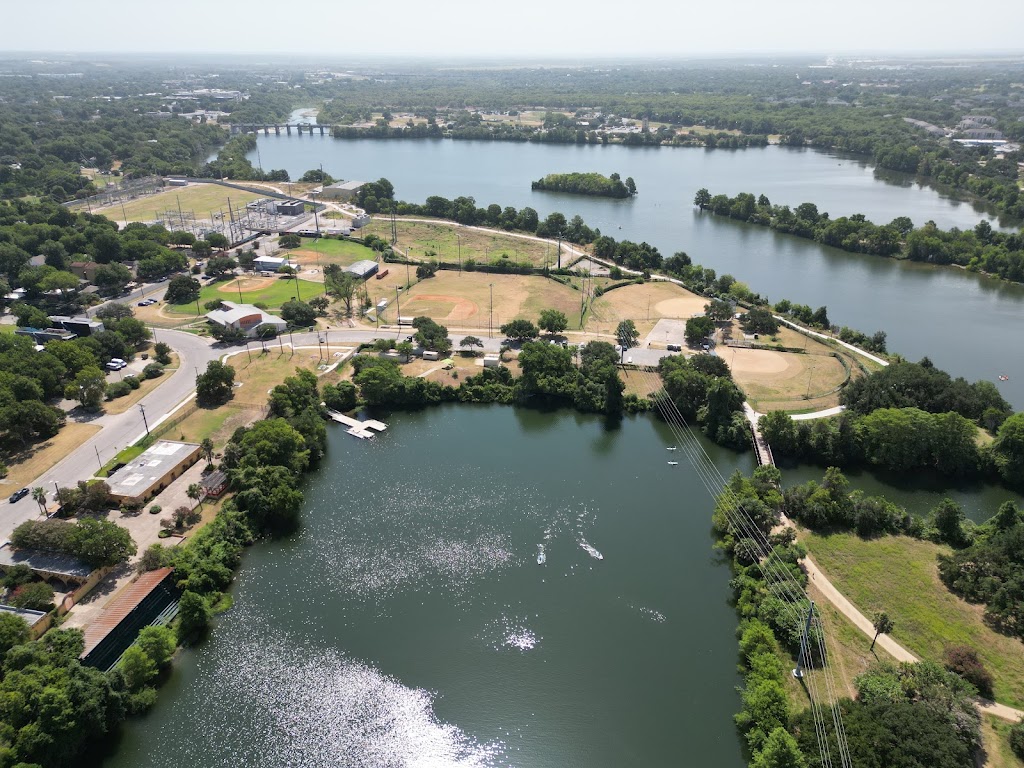Edward Rendon Sr. Park at Festival Beach in Town Lake Metropolitan Park | 2101 Jesse E. Segovia St, Austin, TX 78702, USA | Phone: (512) 974-6700