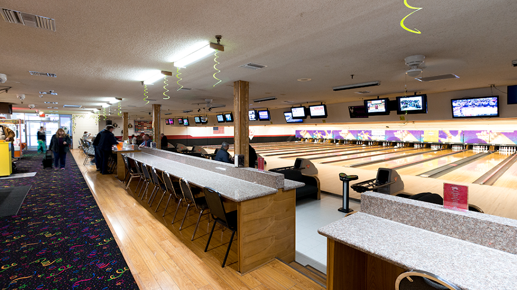 Rim Bowling & Entertainment Center | 23991 Lake Dr, Crestline, CA 92325, USA | Phone: (909) 338-5550