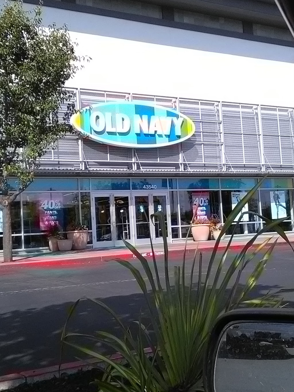 Old Navy - with Curbside Pickup | 43540 Christy St, Fremont, CA 94538, USA | Phone: (510) 683-0954