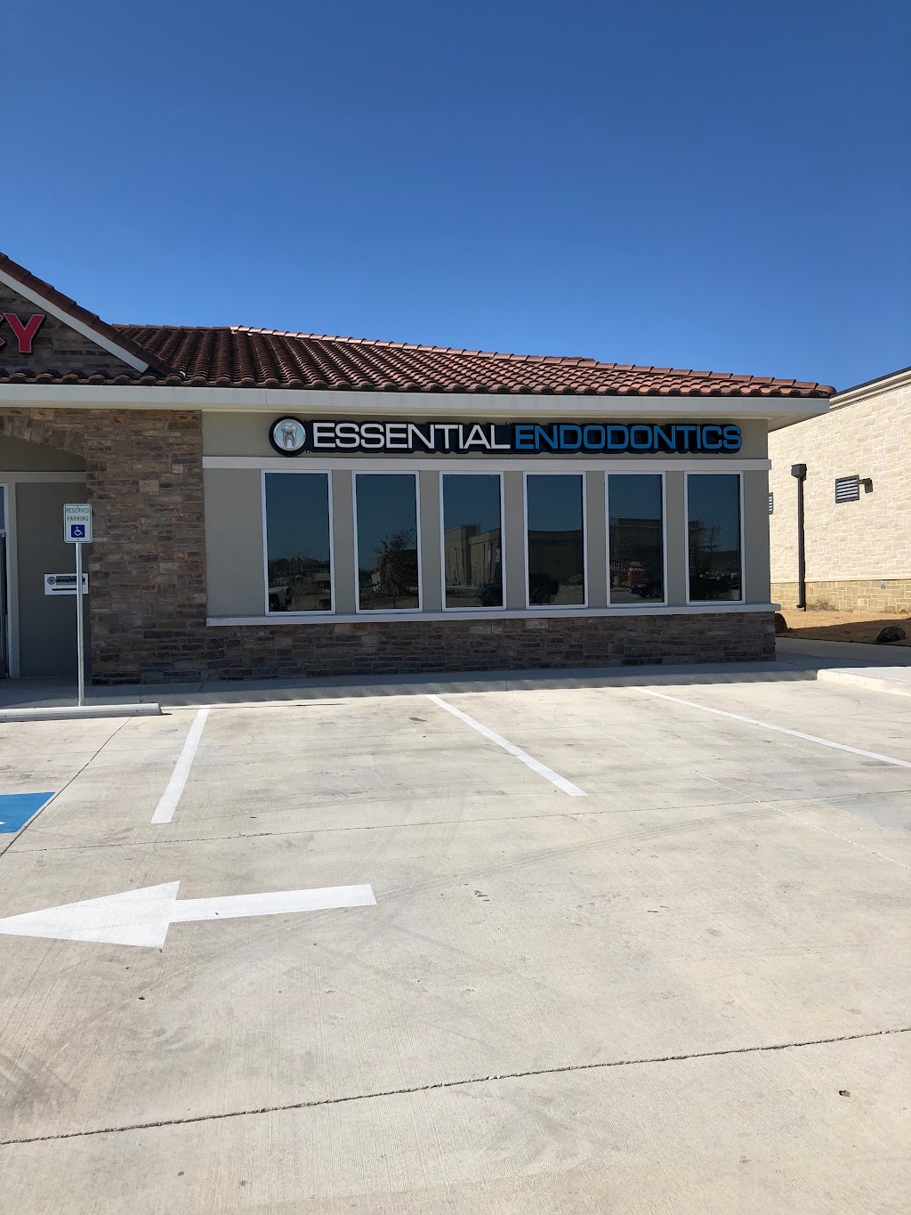 Essential Endodontics | 9601 N Beach St Suite #109, Fort Worth, TX 76244, USA | Phone: (817) 741-3668