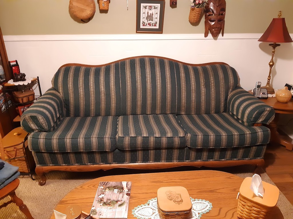 Dans Upholstery | 903 Main St, Grafton, OH 44044, USA | Phone: (216) 346-2682