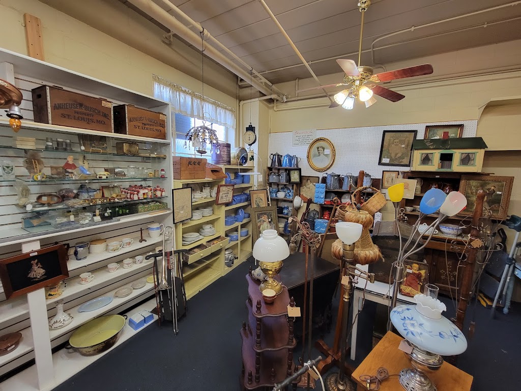 Greater Columbus Antique Mall | 1045 S High St, Columbus, OH 43206, USA | Phone: (614) 443-7858