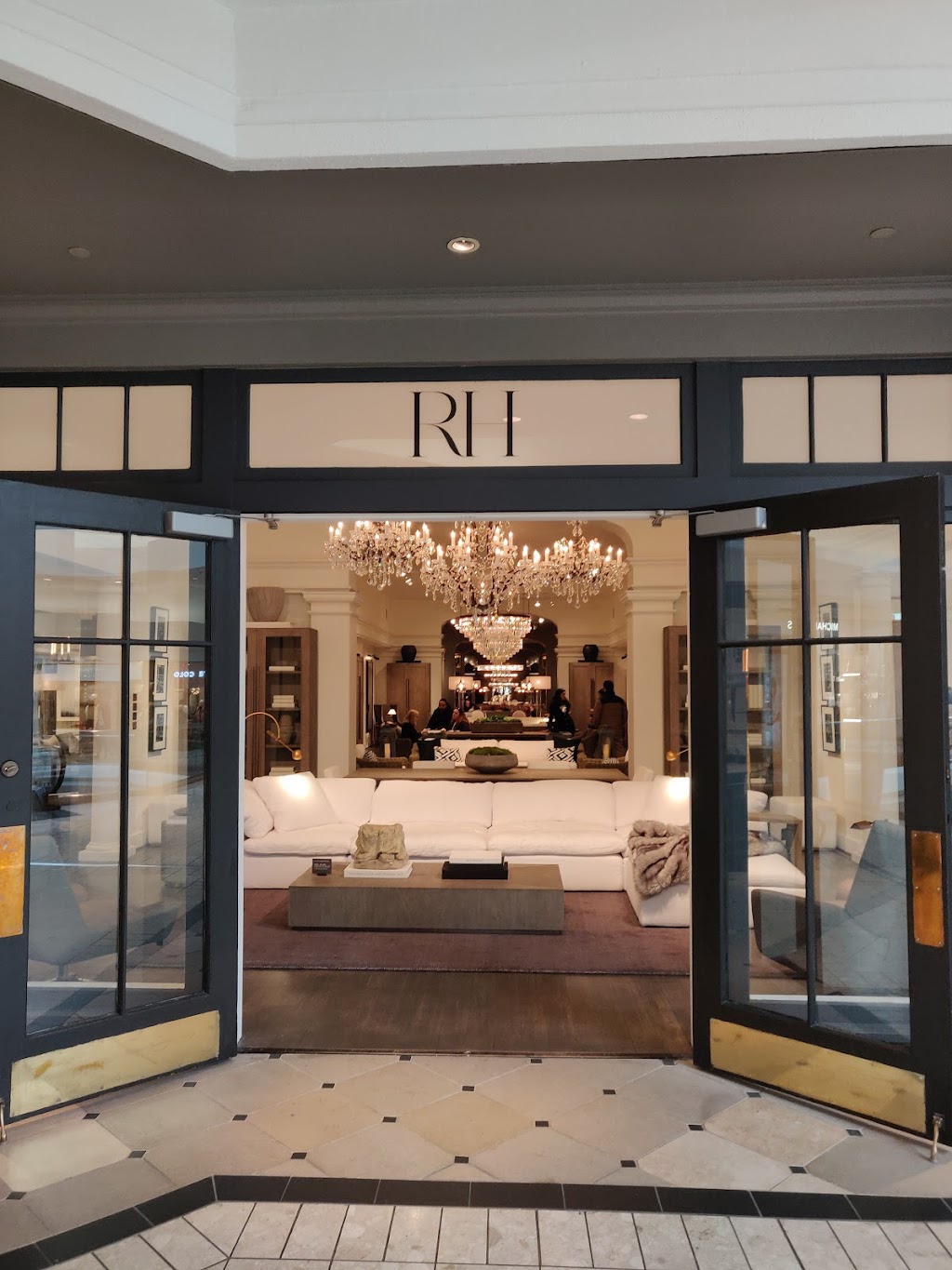 RH Short Hills | The Gallery at the Mall at Short Hills | 1200 Morris Tpke Suite C-226, Short Hills, NJ 07078, USA | Phone: (973) 912-7300