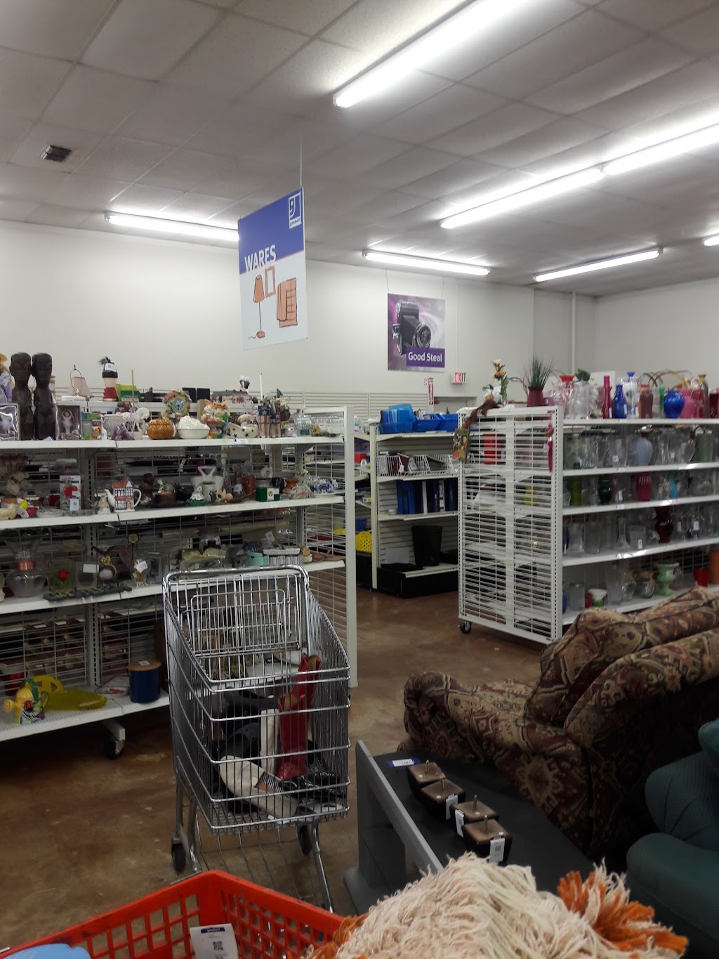 Goodwill Store - Denton | 2030 W University Dr, Denton, TX 76201 | Phone: (940) 566-0398