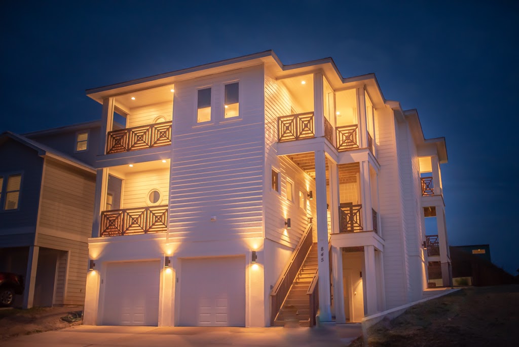 Silver Sands Vacation Rentals | 2217 TX-361, Port Aransas, TX 78373, USA | Phone: (361) 749-2600