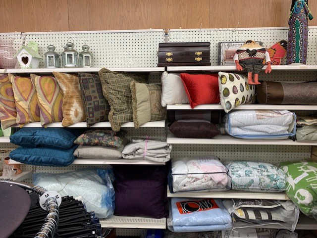 Assistance League Thrift Store | 22335 Sherman Way, Canoga Park, CA 91303, USA | Phone: (818) 710-1888