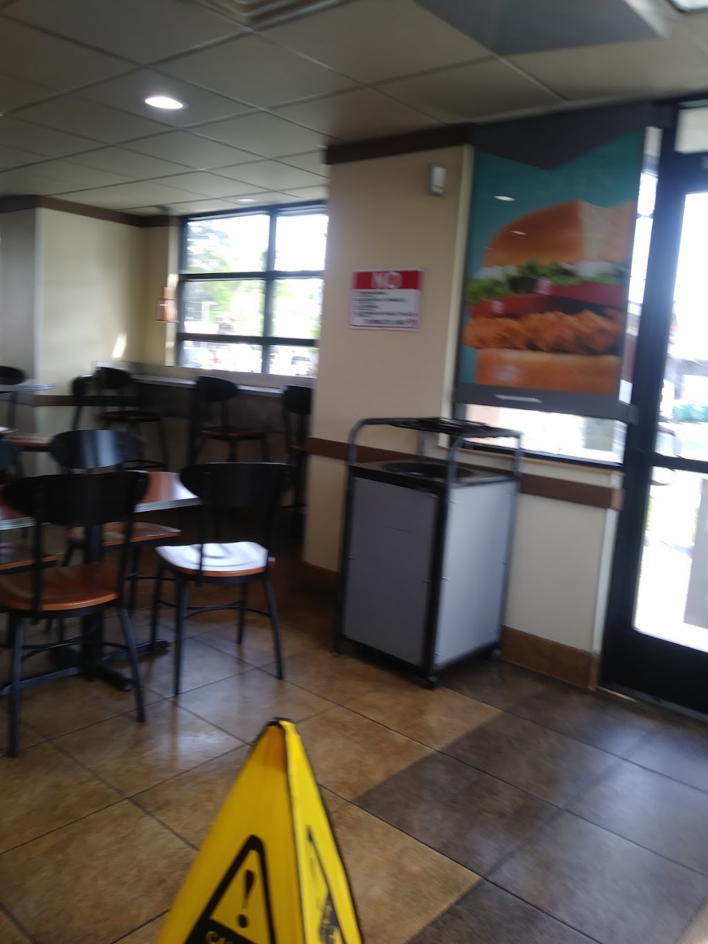 Jack in the Box | 8433 Alondra Blvd, Paramount, CA 90723, USA | Phone: (562) 408-4951