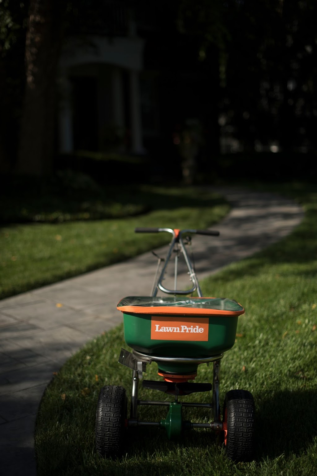 Lawn Pride | 7320 Company Dr, Indianapolis, IN 46237, USA | Phone: (317) 251-6800