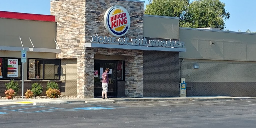 Burger King | 2106 Rockford St, Mt Airy, NC 27030, USA | Phone: (336) 789-0777