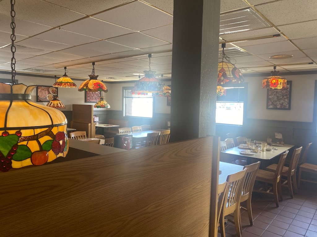 Pizza King | 1705 N Walnut St, Hartford City, IN 47348, USA | Phone: (765) 348-1388